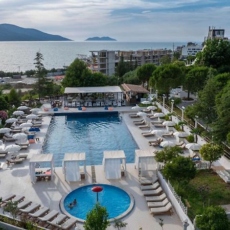 Edva Resort Radhimë エクステリア 写真